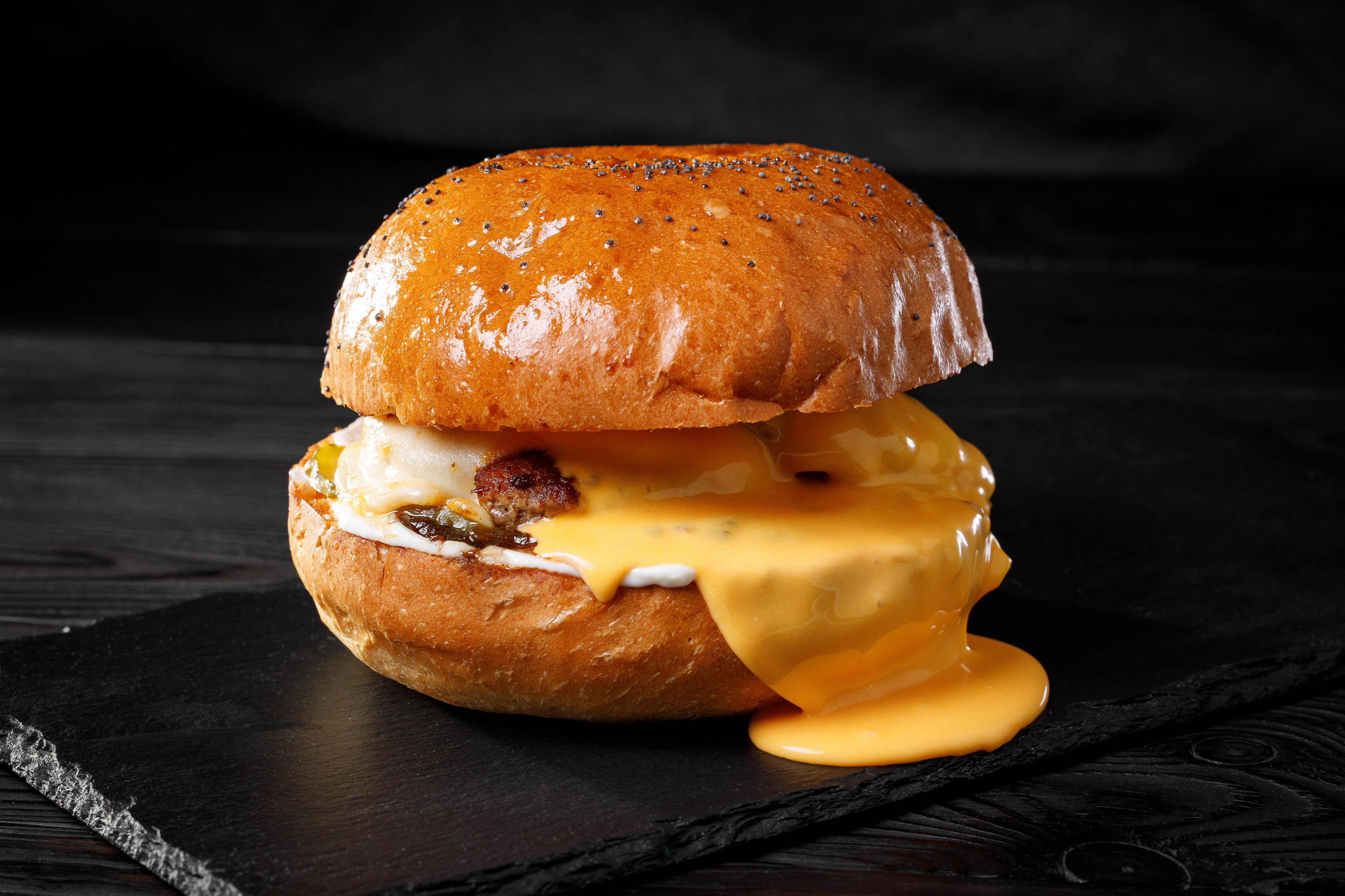 <span style="text-transform: uppercase;"><span style="font-weight: 700;">MEAT CHESSE</span></span><br>